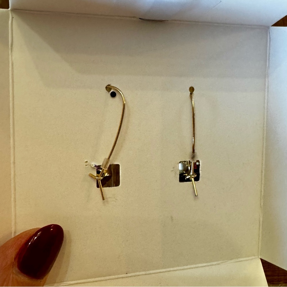 NIP Betsey Johnson pink skull earrings - Picture 6 of 9